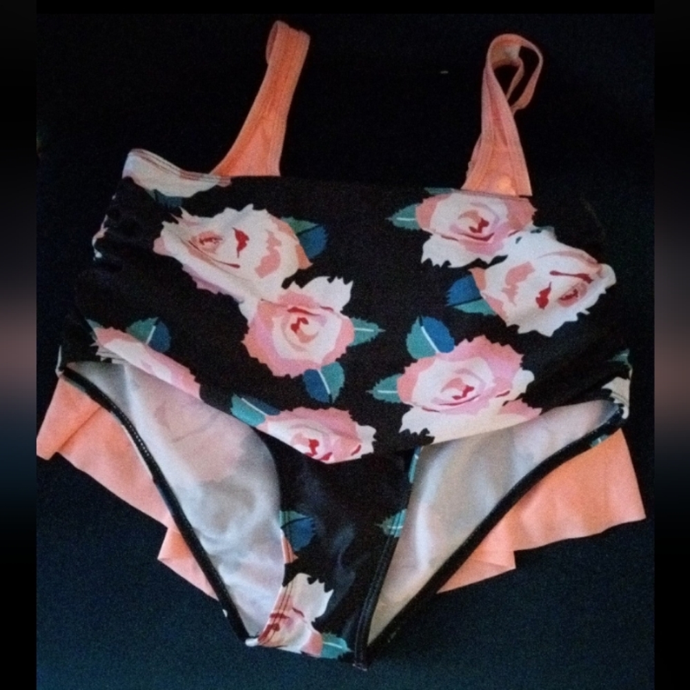 Crop Top Two Piece Bathing Suit